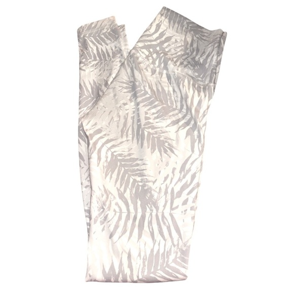 Lululemon Wunder Under Pant (Hi-Rise) Palm Camo White Nimbus size 6 - Picture 5 of 9